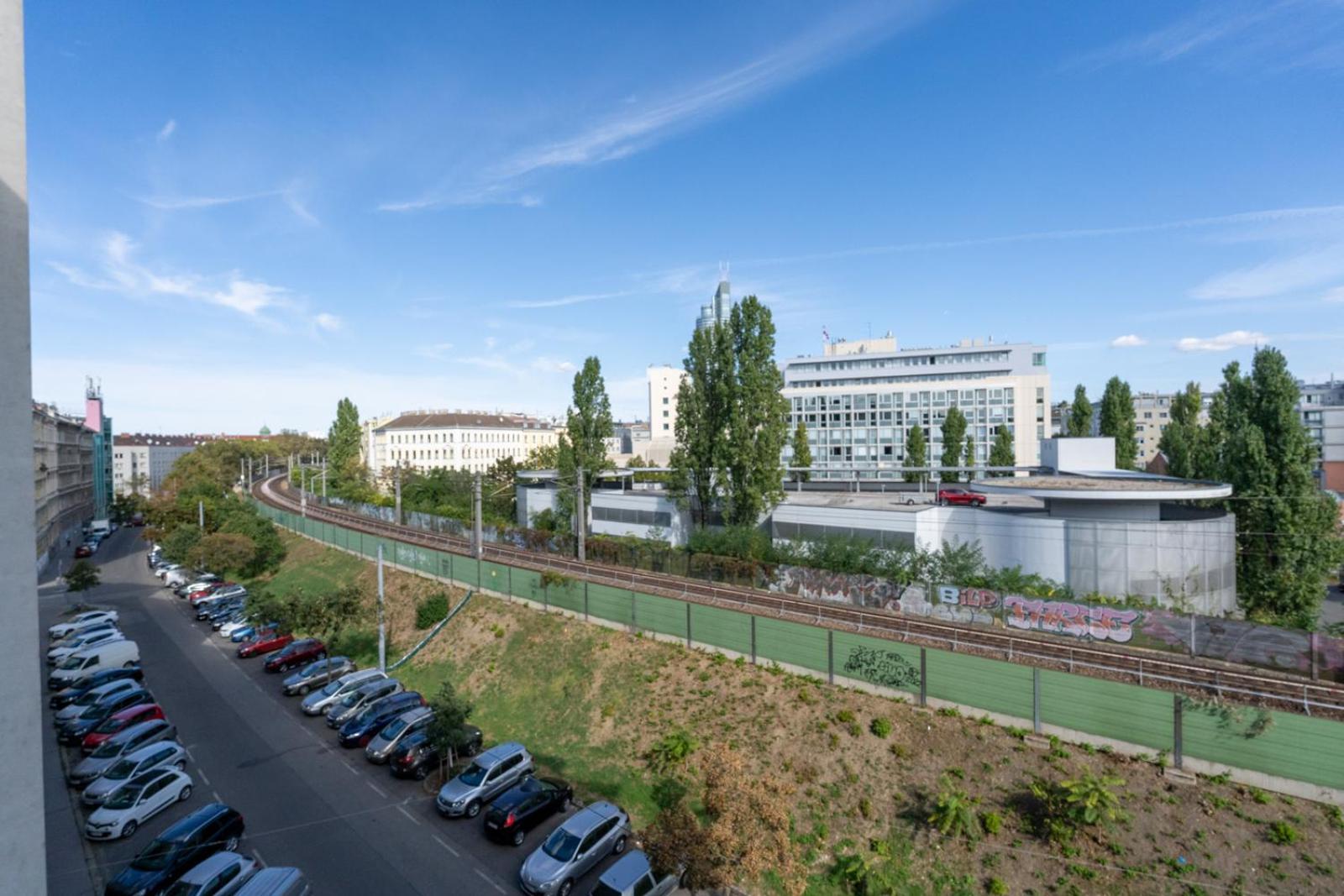 Two Bedrooms - 85 Squaremeters - 4 Min To U6 Dresdner Str Wien Exterior foto