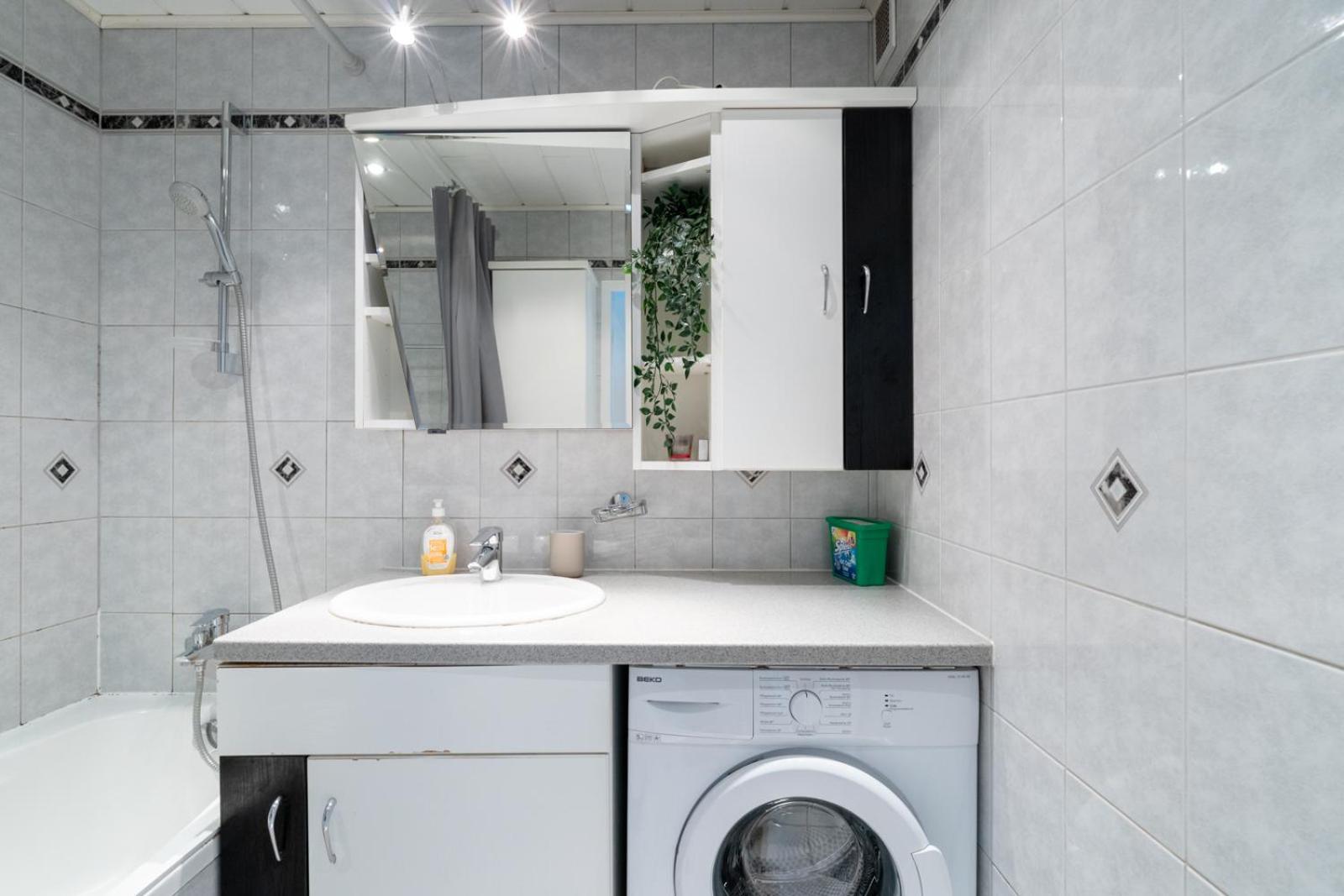 Two Bedrooms - 85 Squaremeters - 4 Min To U6 Dresdner Str Wien Exterior foto