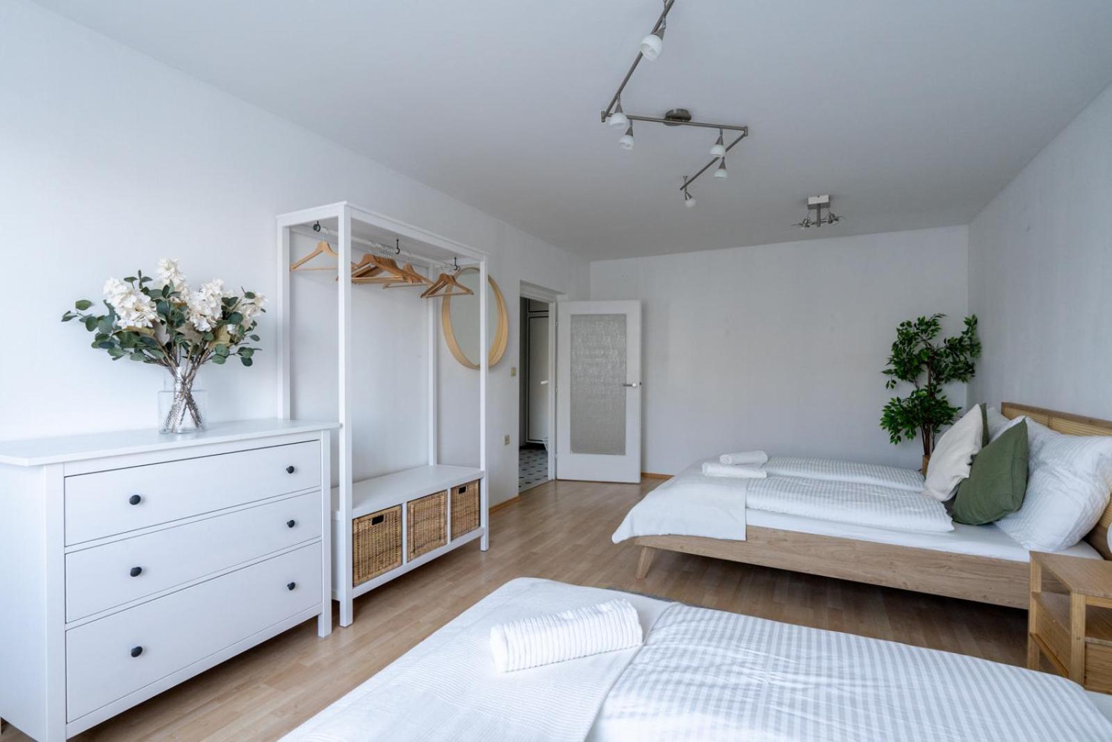 Two Bedrooms - 85 Squaremeters - 4 Min To U6 Dresdner Str Wien Exterior foto
