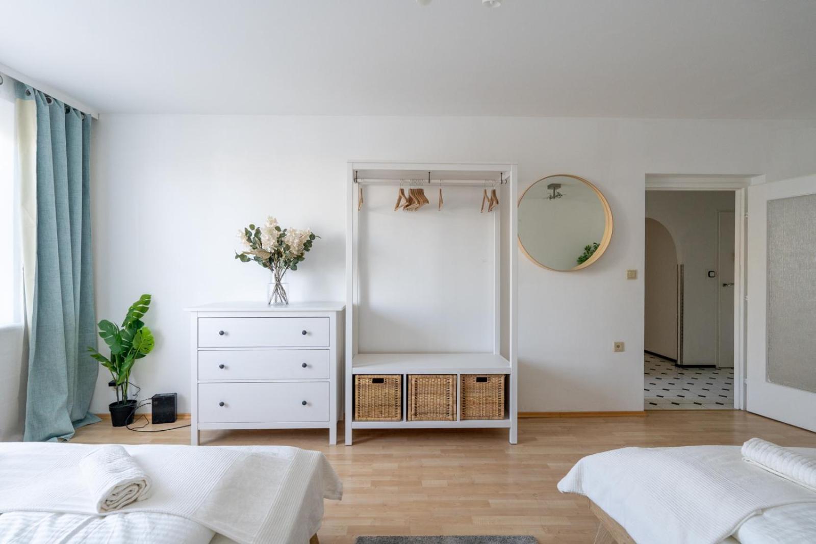 Two Bedrooms - 85 Squaremeters - 4 Min To U6 Dresdner Str Wien Exterior foto