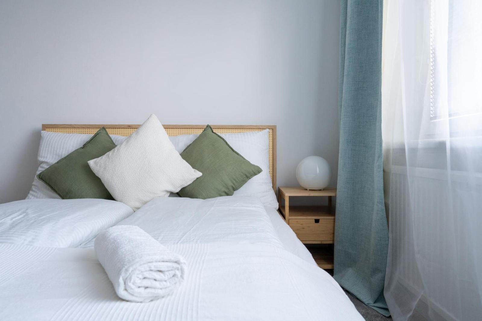 Two Bedrooms - 85 Squaremeters - 4 Min To U6 Dresdner Str Wien Exterior foto